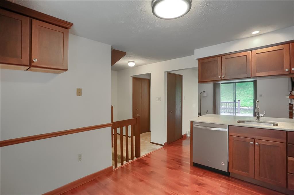150 Old English Road Pittsburgh, PA 15237 - Photo 20 of 49 Gallery Image 20