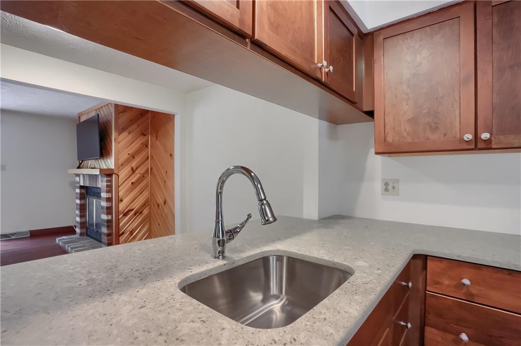 150 Old English Road Pittsburgh, PA 15237 - Photo 23 of 49 Gallery Image 23