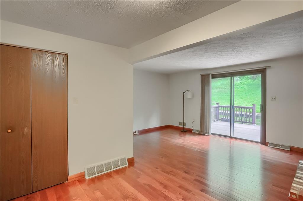 150 Old English Road Pittsburgh, PA 15237 - Photo 26 of 49 Gallery Image 26