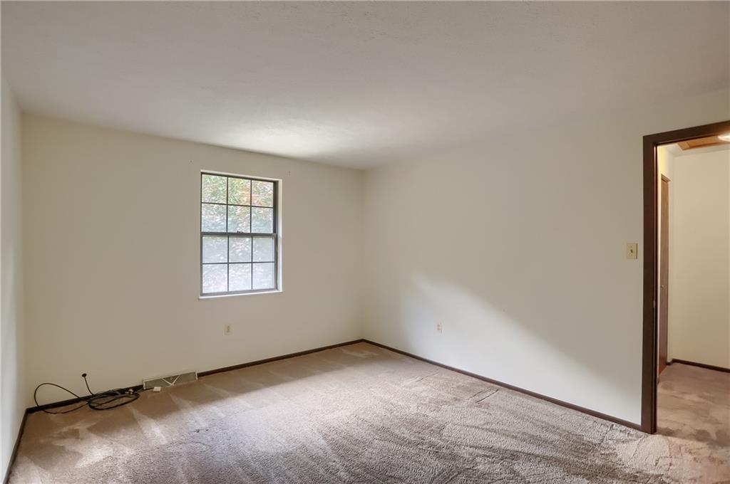 150 Old English Road Pittsburgh, PA 15237 - Photo 41 of 49 Gallery Image 41