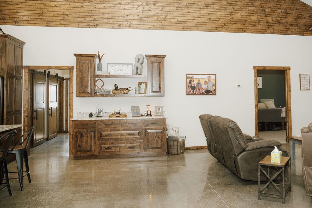 17017 Pratt Road Parsons, KS 67357 - Photo 9 of 44 Gallery Image 9