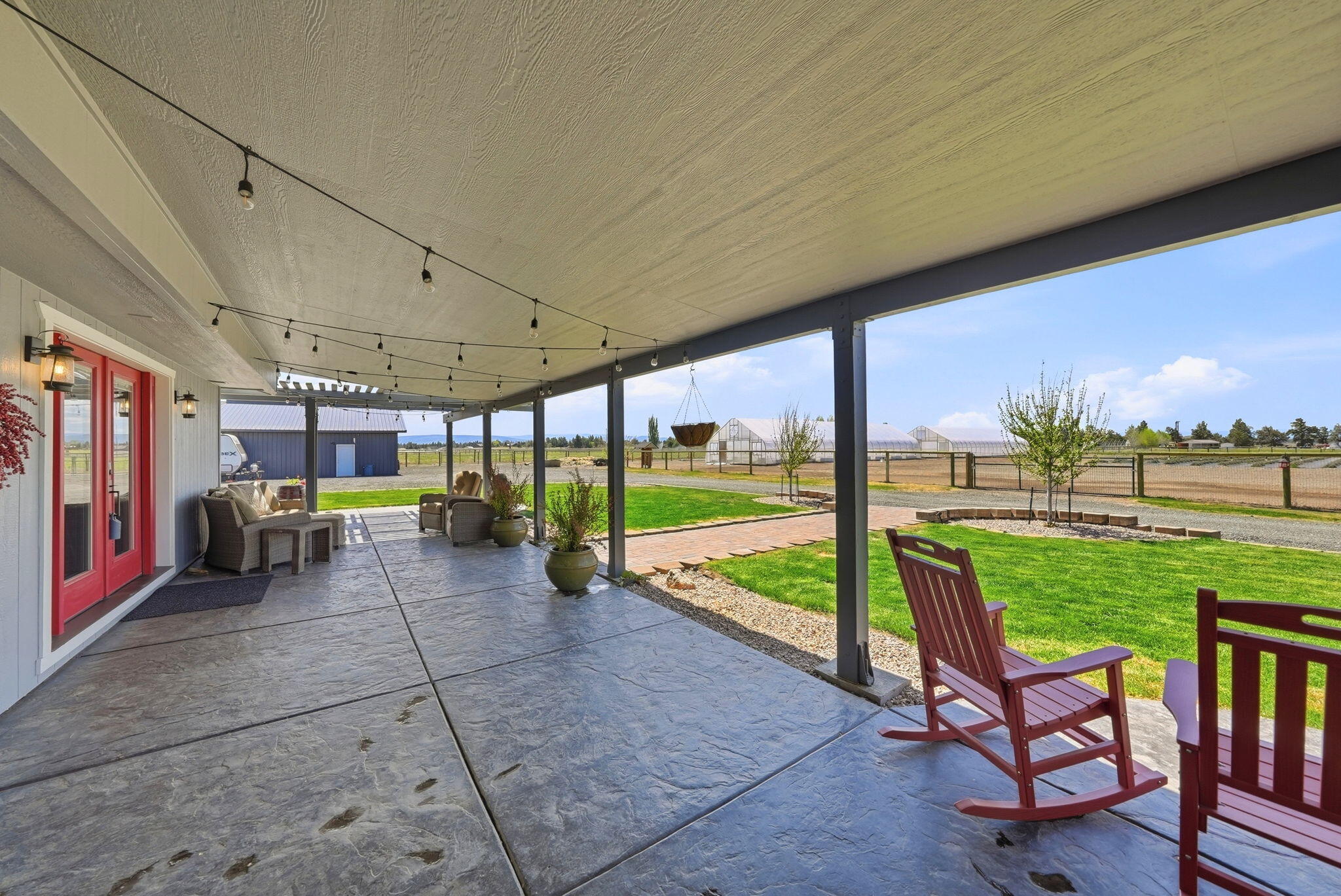 26345 Walker Road Bend, OR 97701 - Photo 45 of 98 44-web-or-mls-Riley_Visuals_072