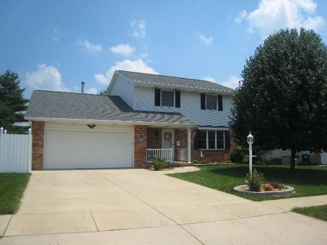 1309 Hampton Road Washington, IL 61571 - Photo 1 of 4 Gallery Image 1