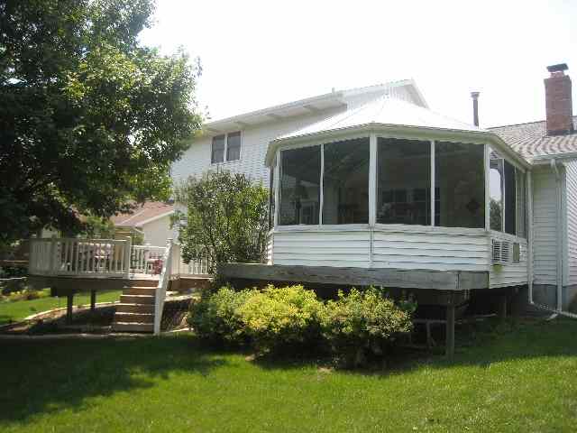 1309 Hampton Road Washington, IL 61571 - Photo 2 of 4 Gallery Image 2
