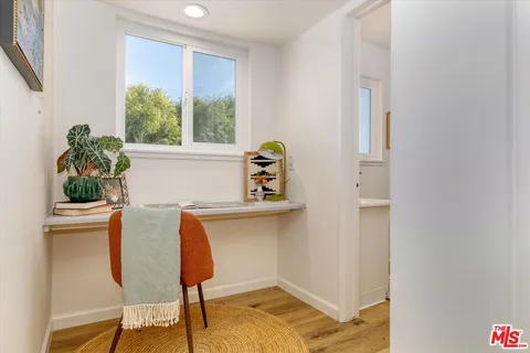 $499,000 | 11138 Aqua Vista Street, Unit 73, Studio City, CA 91602