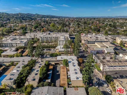 $499,000 | 11138 Aqua Vista Street, Unit 73, Studio City, CA 91602