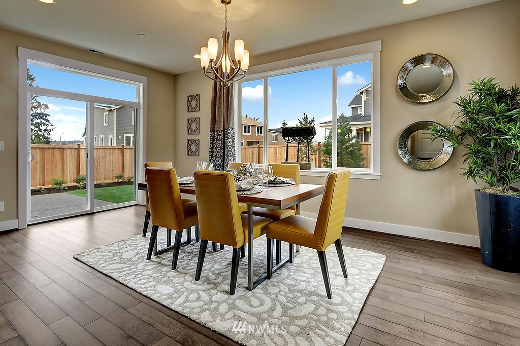 10041 Northeast 162nd Street Bothell, WA 98011 - Photo 6 of 17 Gallery Image 6