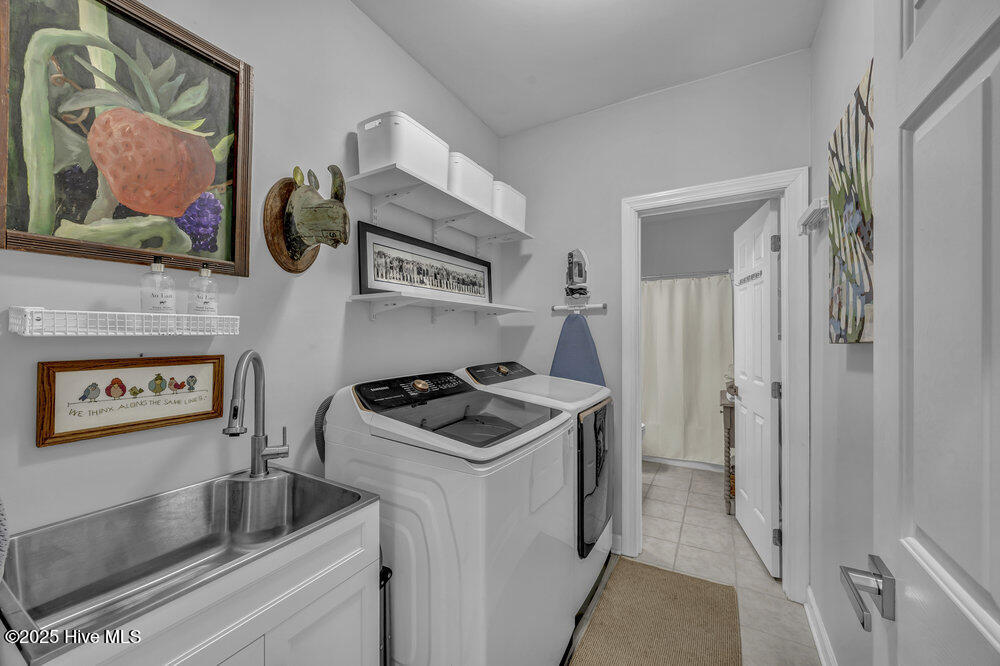 5104 Celline Court Wilmington, NC 28409 - Photo 14 of 40 Laundry Room