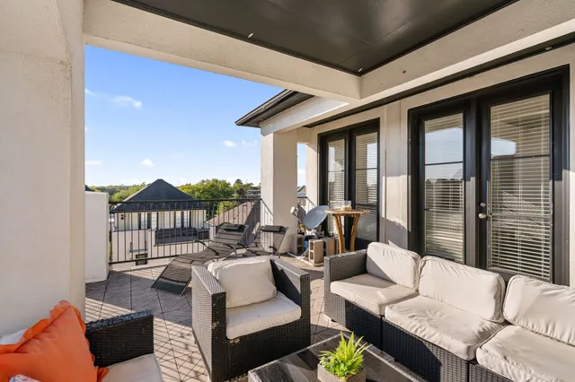 $525,000 | 10937 Wrenwood Manor, Houston, TX 77043