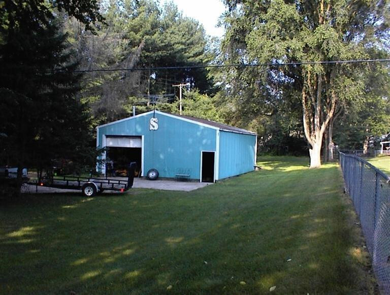 10020 Carpenter Road Milan, MI 48160 - Photo 4 of 10 Photo 4