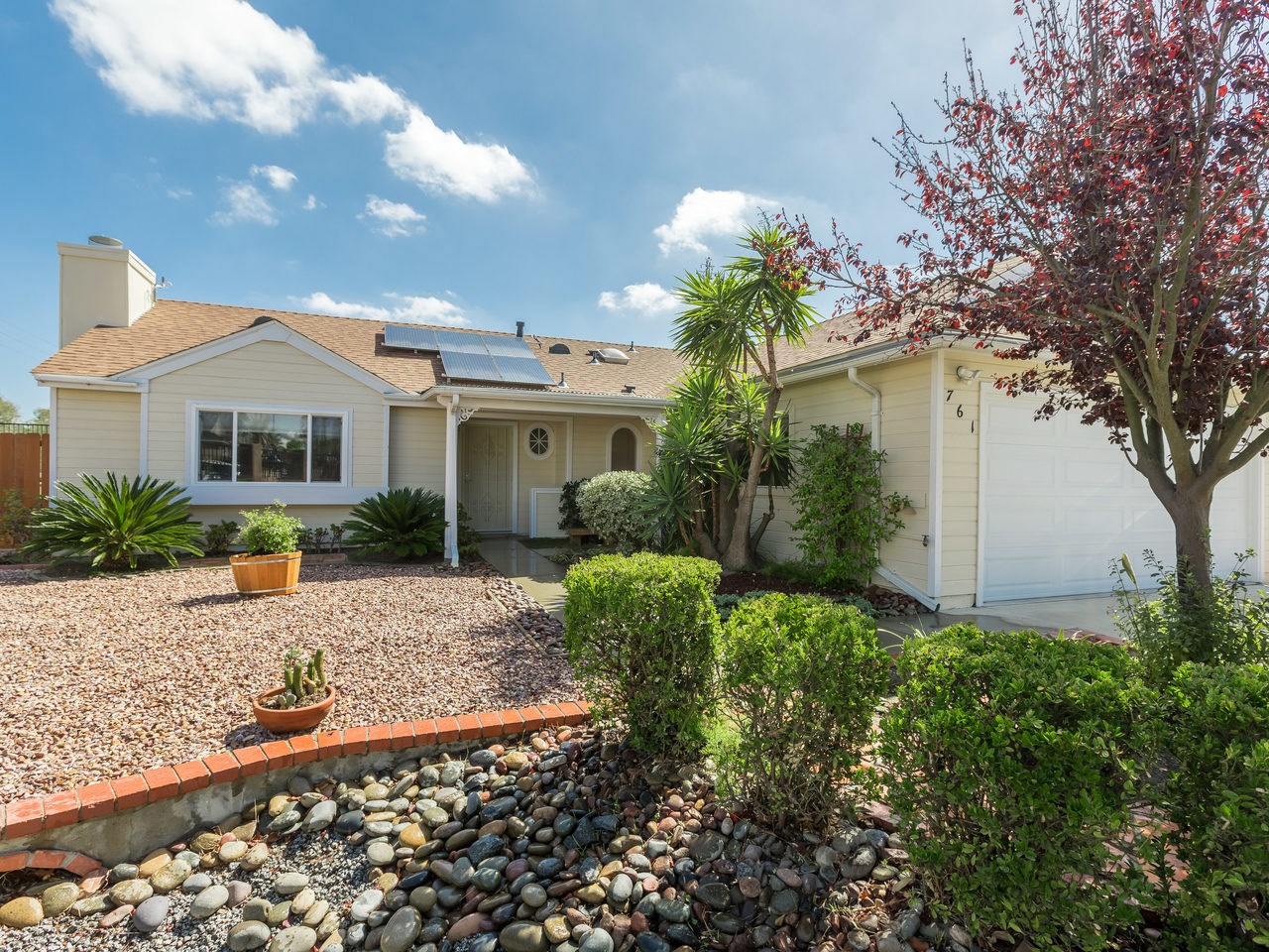 761 Hollowglen Road Oceanside, CA 92057 - Photo 1 of 24