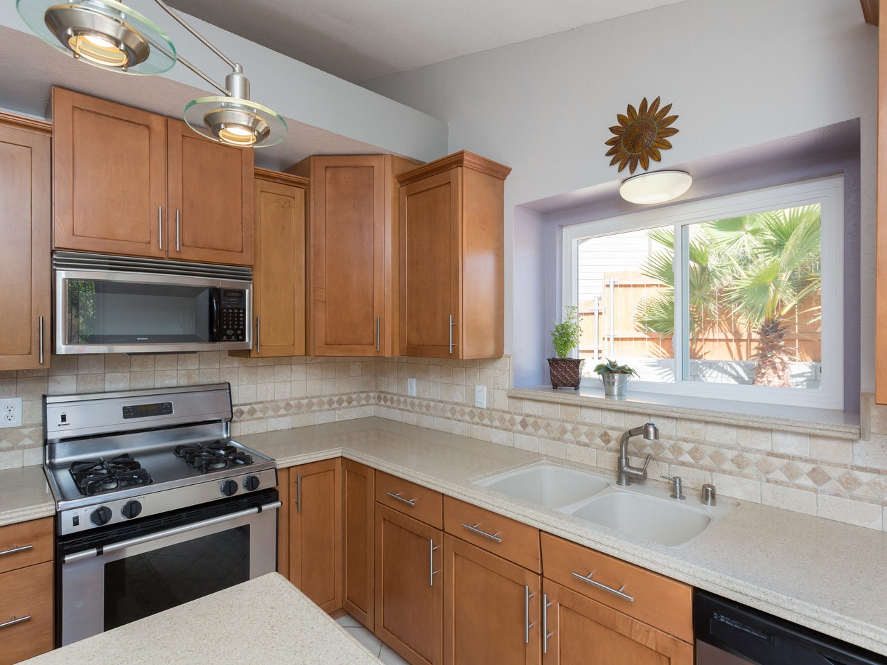 761 Hollowglen Road Oceanside, CA 92057 - Photo 11 of 24