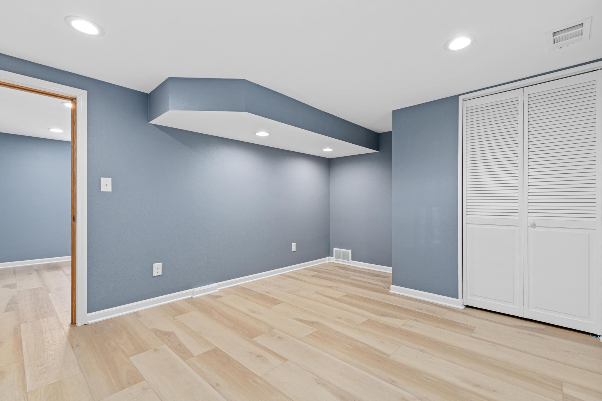 4425 Crawford Road Minnetonka, MN 55343 - Photo 15 of 32 Gallery Image 15