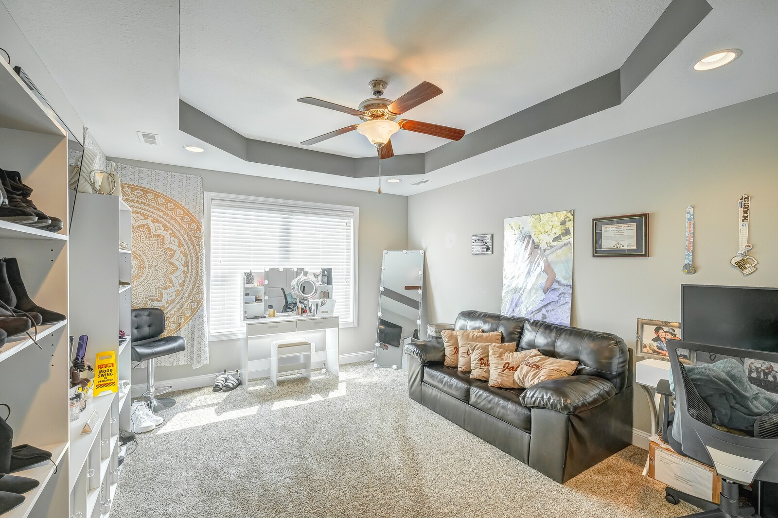 1487 Raven Road Clarksville, TN 37042 - Photo 38 of 44 a living room with furniture and a flat screen tv