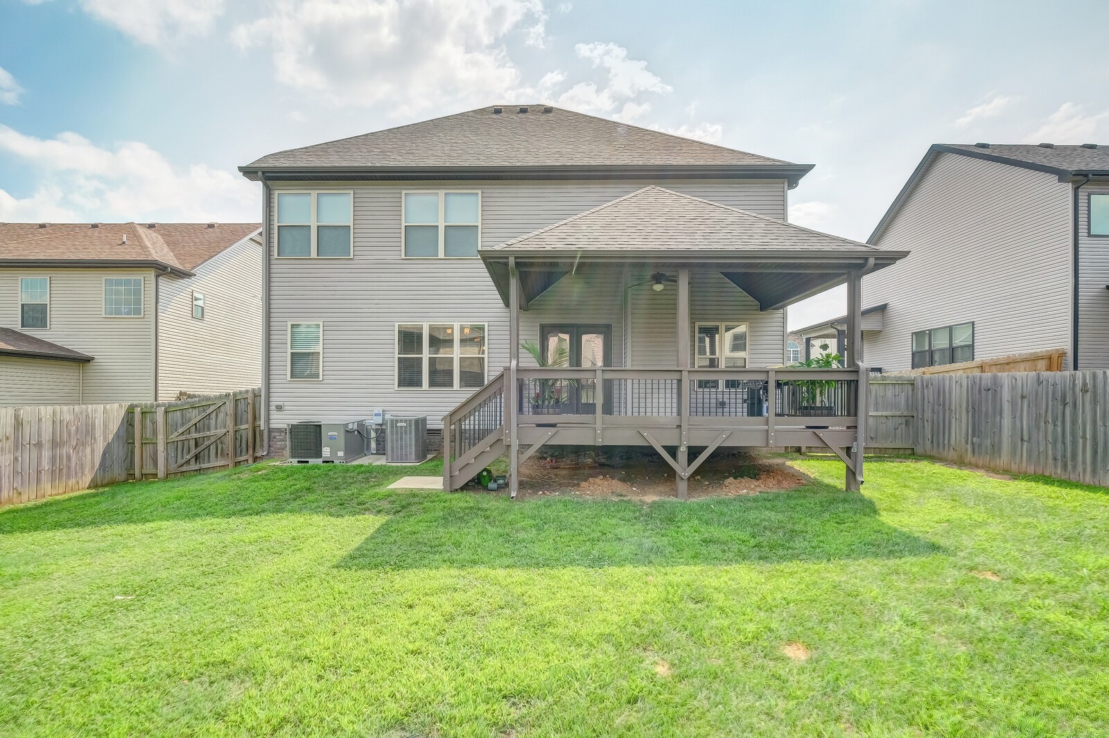 1487 Raven Road Clarksville, TN 37042 - Photo 43 of 44 a house that has a garden in front of it