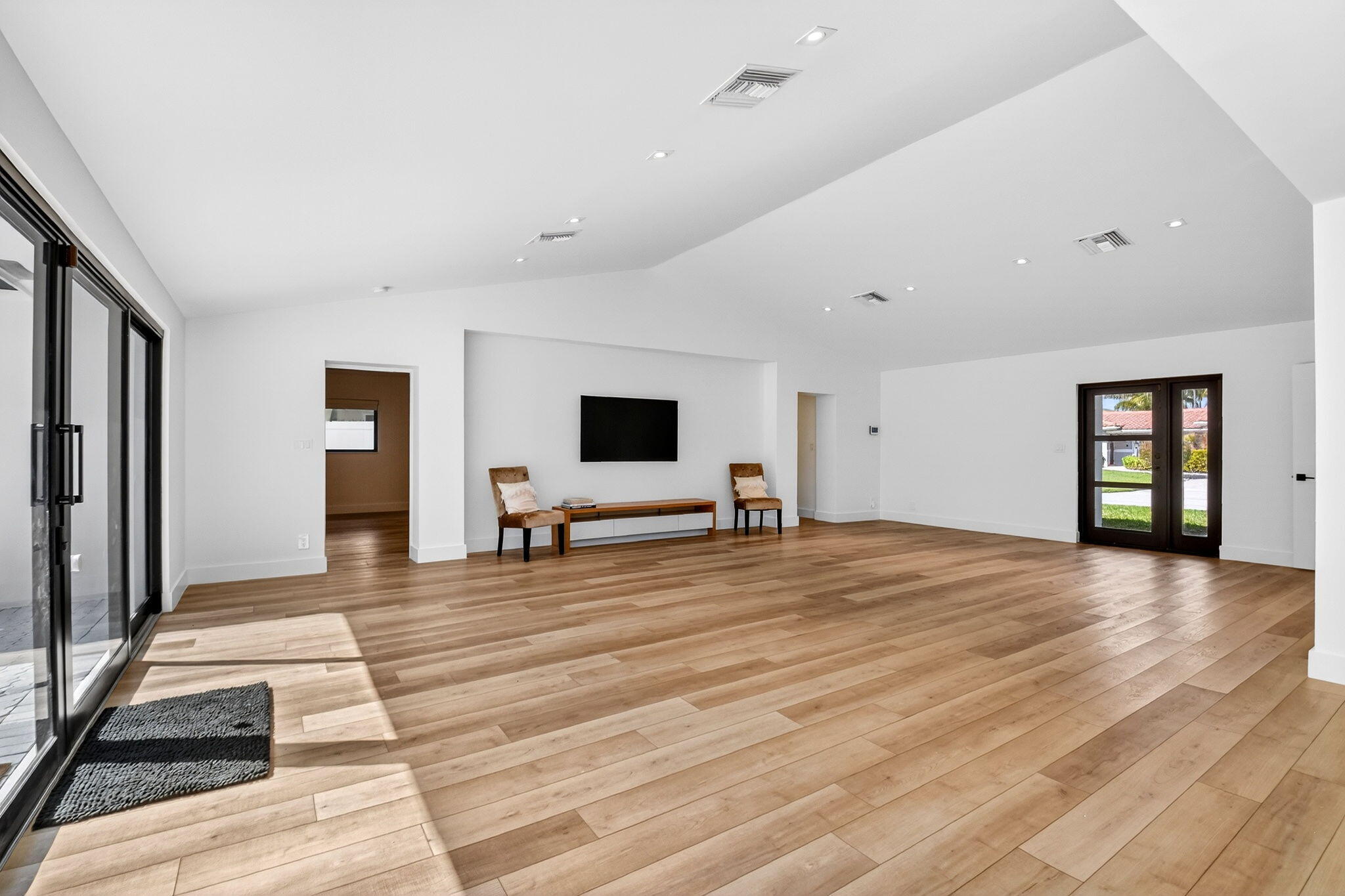 832 Appleby Street Boca Raton, FL 33487 - Photo 6 of 35 LIVING ROOM