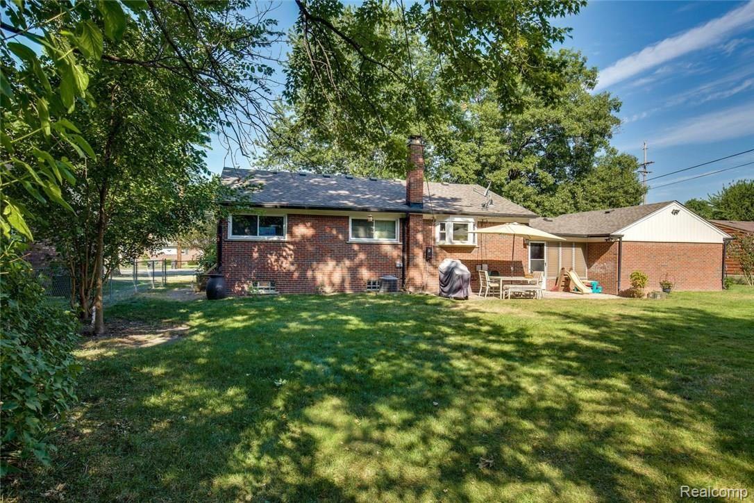 11285 Pardee Road Taylor, MI 48180 - Photo 14 of 23 11285 Pardee Taylor MI 48180-large-016-16-11285 Pardee016FULL-1500x1000-72dpi.jpg