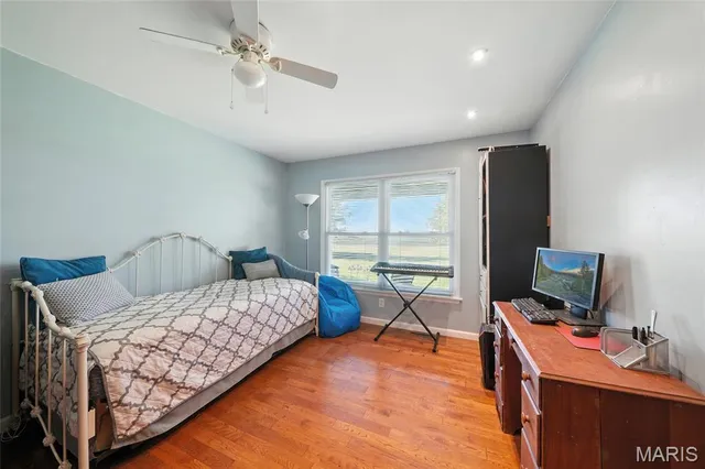 $585,000 | 7447 Highway 94, Portage Des Sioux, MO 63373