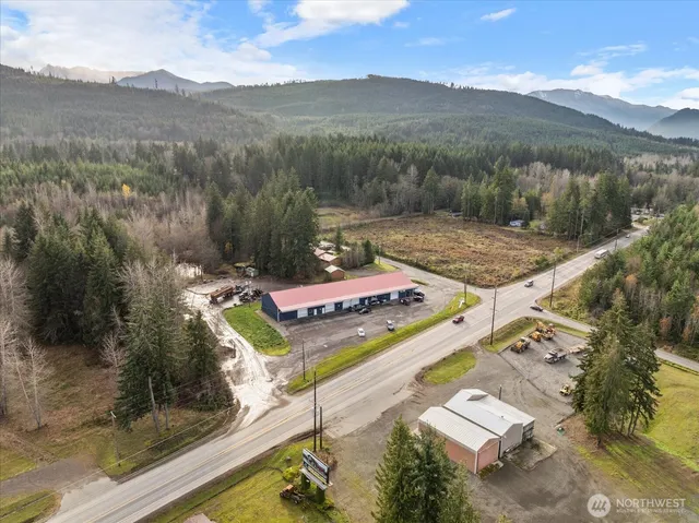 $3,000 | 2450 Highway 101, Unit B, Port Angeles, WA 98363