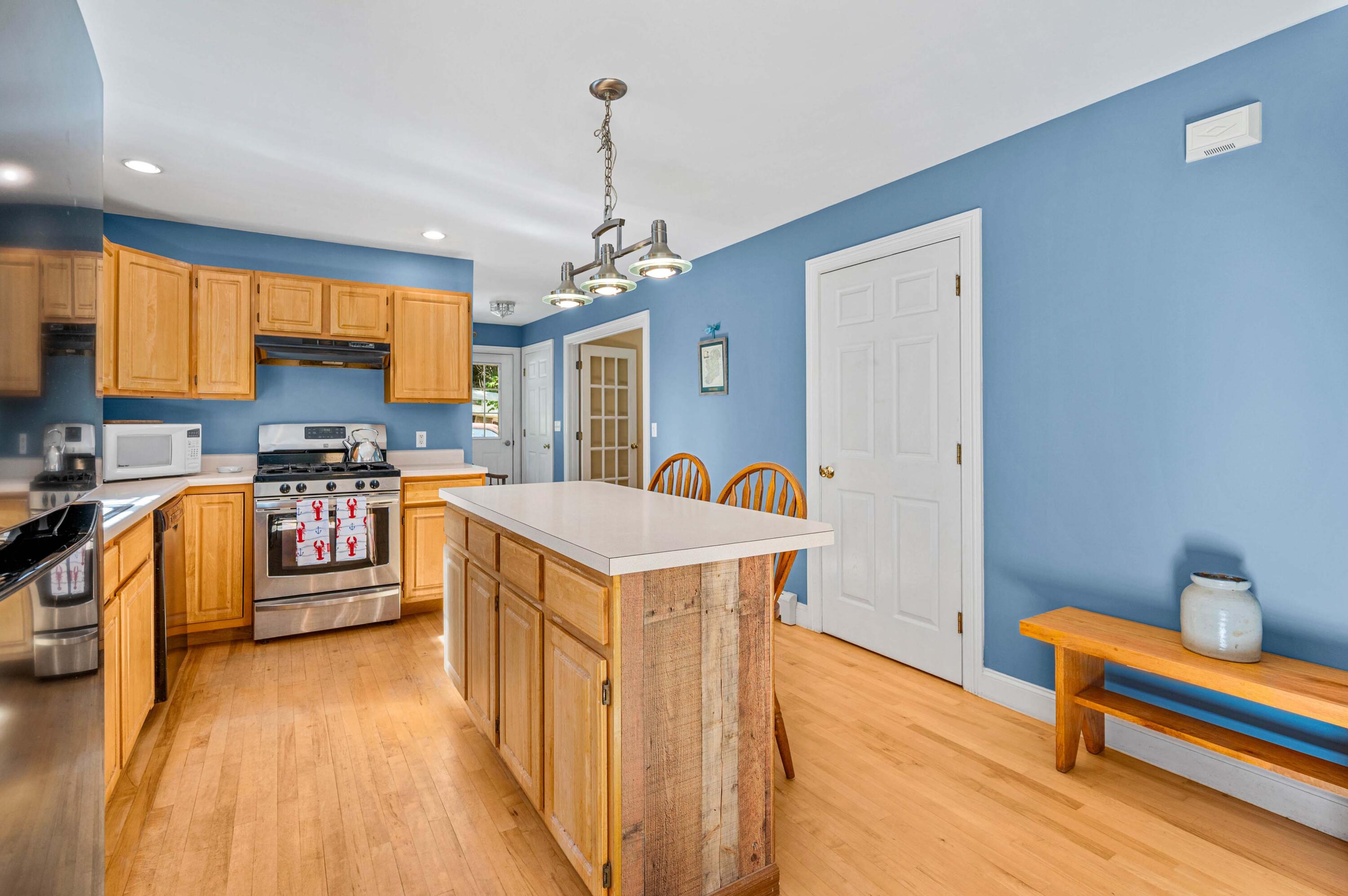 33 Anthoine Road Windham, ME 04062 - Photo 11 of 52 11-33-Anthoine-Rd-11