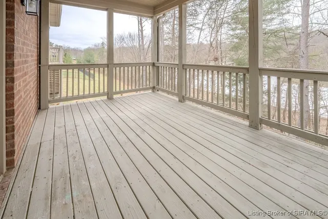 $585,000 | 2605 Deville Drive, Floyds Knobs, IN 47119