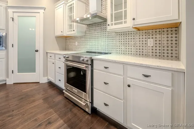 $585,000 | 2605 Deville Drive, Floyds Knobs, IN 47119