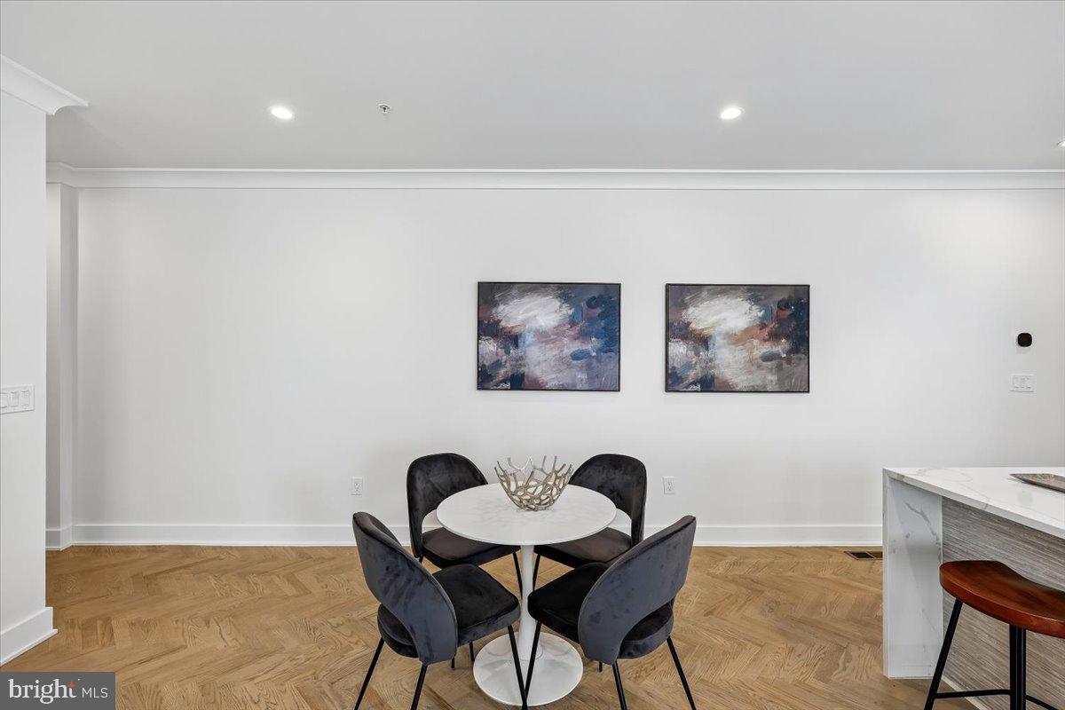2429 Ontario Road Northwest, Unit 2 Washington, DC 20009 - Photo 6 of 52