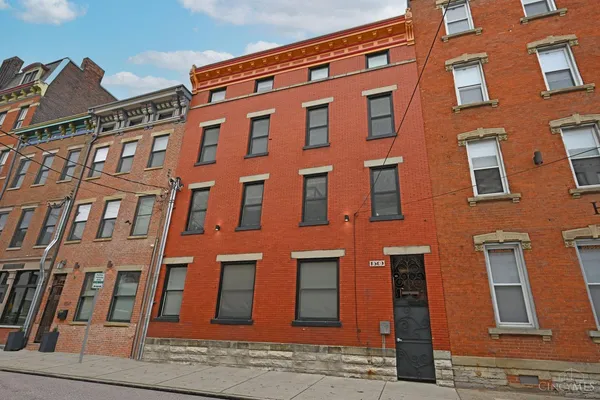 $2,500 | 1509 Republic Street, Unit 5, Cincinnati, OH 45202