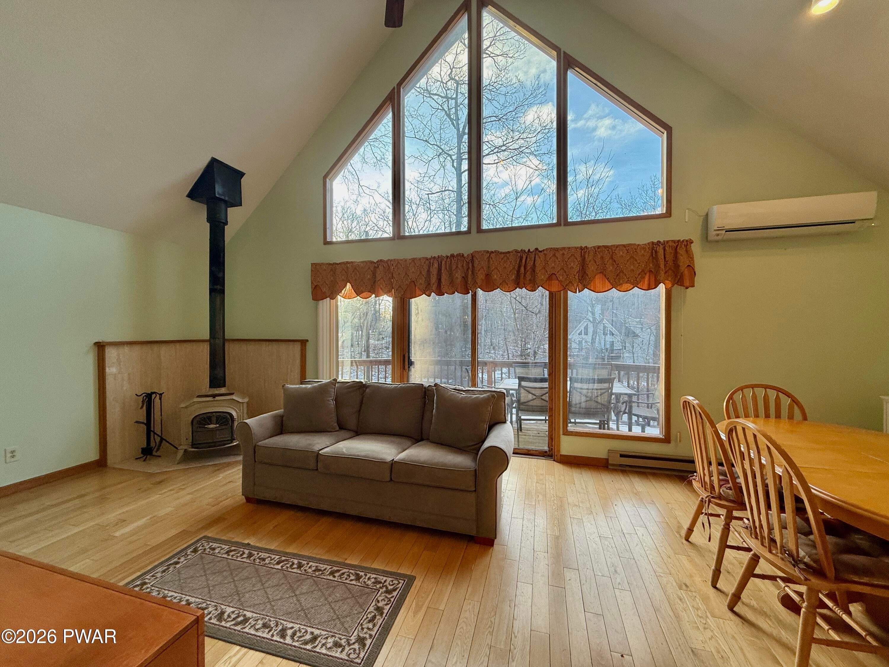 103 Laurel Road Lackawaxen, PA 18435 - Photo 11 of 23 Gallery Image 11
