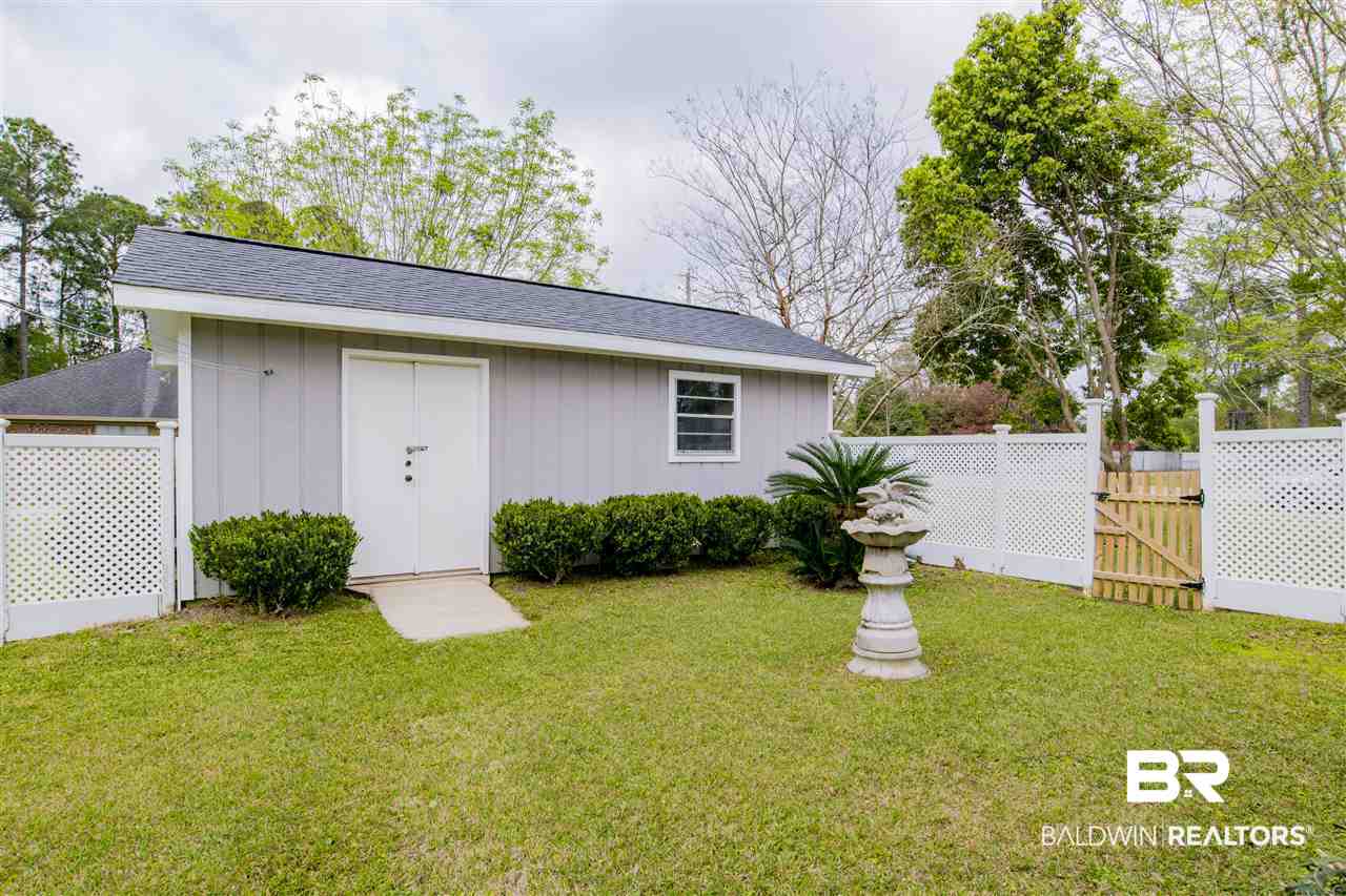 300 West Azalea Avenue Foley, AL 36535 - Photo 8 of 16