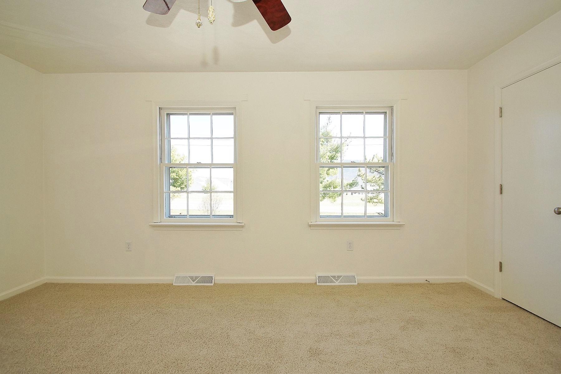 6128 Plantation Road Roanoke, VA 24019 - Photo 14 of 39 14