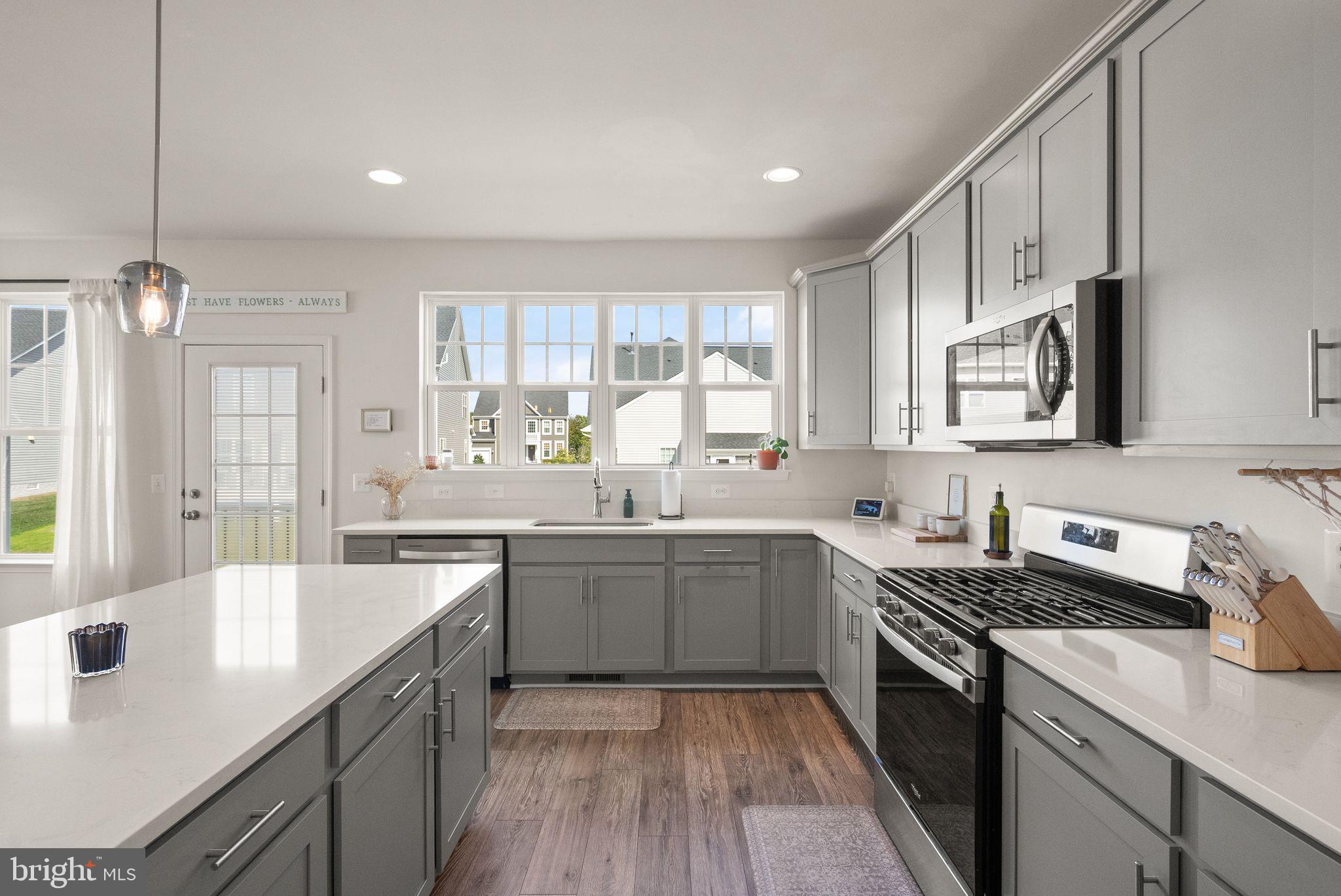 131 Interlace Way Stephenson, VA 22656 - Photo 9 of 71 Oo-la-la grey kitchen