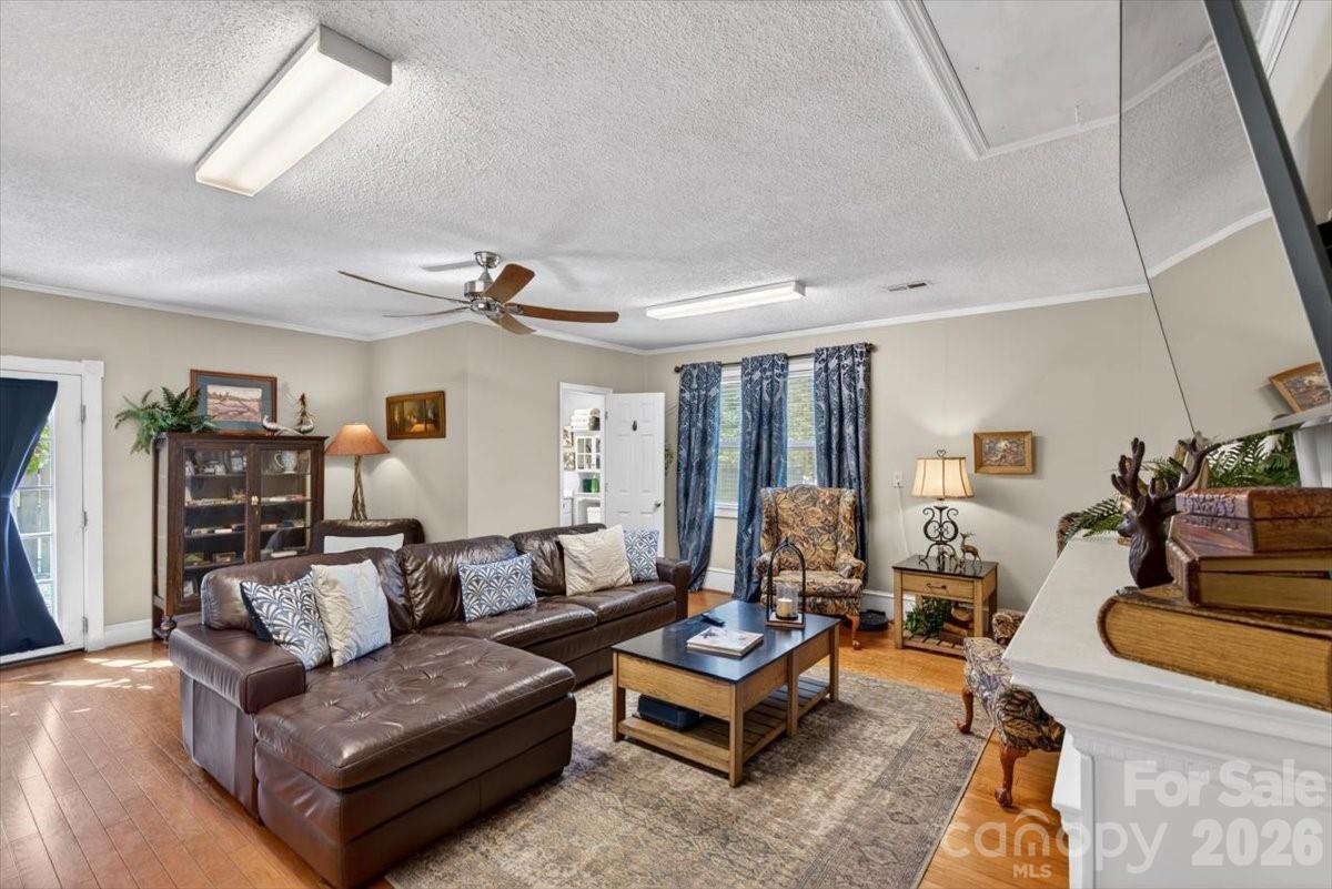 7142 Little Mountain Road Sherrills Ford, NC 28673 - Photo 11 of 45