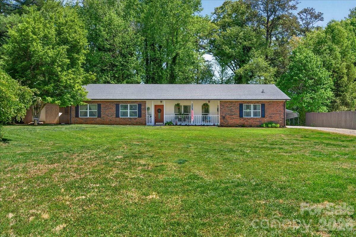 7142 Little Mountain Road Sherrills Ford, NC 28673 - Photo 2 of 45