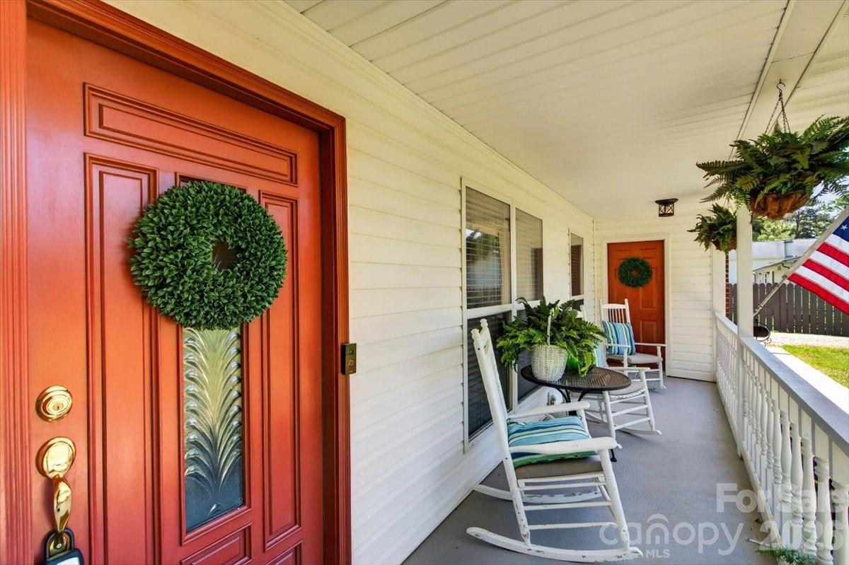 7142 Little Mountain Road Sherrills Ford, NC 28673 - Photo 6 of 45