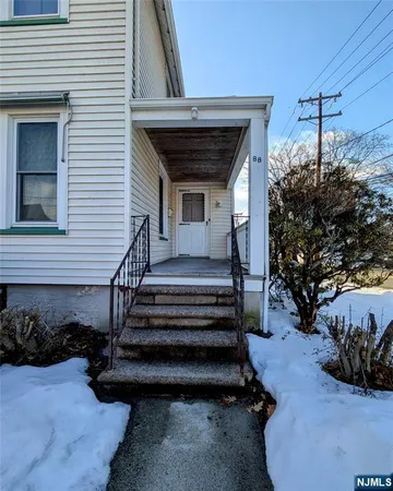 $2,500 | 88 Franklin Turnpike, Unit 2, Waldwick, NJ 07463