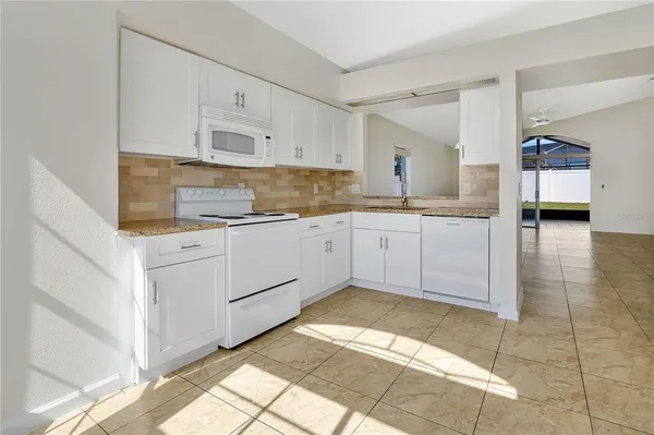 $2,250 | 1538 Avleigh Circle, Orlando, FL 32824