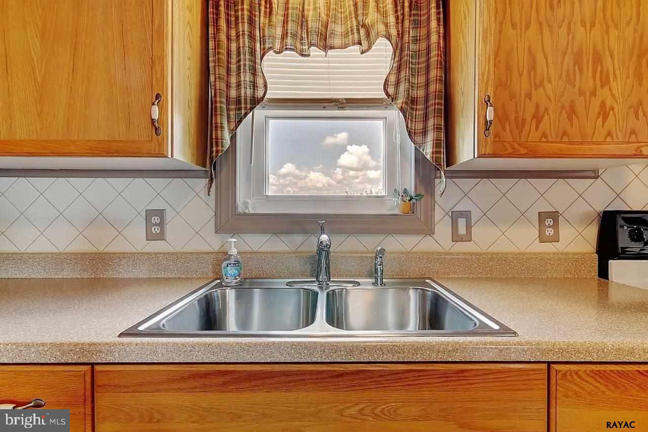 349 B Smoketown Road Hanover, PA 17331 - Photo 22 of 36