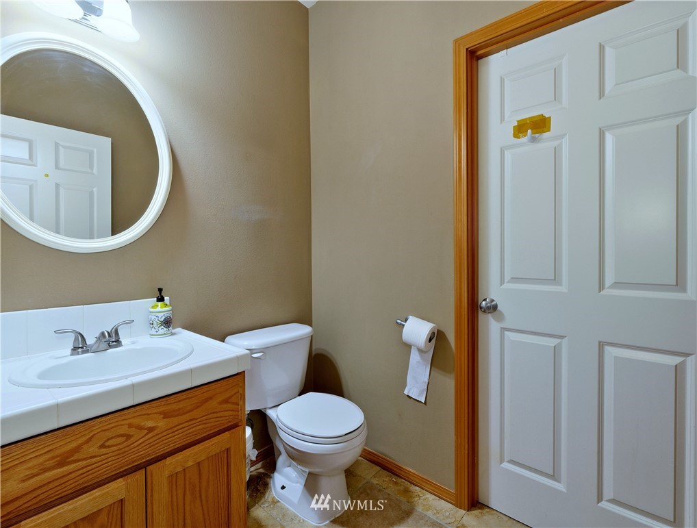 1170 Edmonds Place Northeast Renton, WA 98056 - Photo 11 of 16 Gallery Image 11