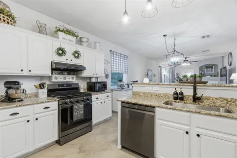 $385,000 | 7804 Seven Oaks Lane, Denton, TX 76210