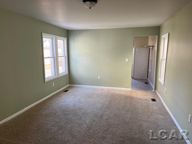 416 North Clinton Street Adrian, MI 49221 - Photo 6 of 9 50149311-05426de9-eece-476d-bcc2-db670acc7377.JPG