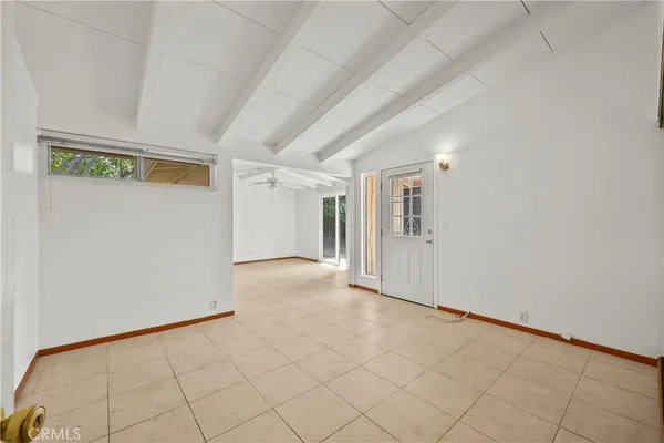 $4,000 | 19824 Gilmore Street, Woodland Hills, CA 91367