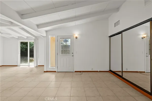 $4,000 | 19824 Gilmore Street, Woodland Hills, CA 91367