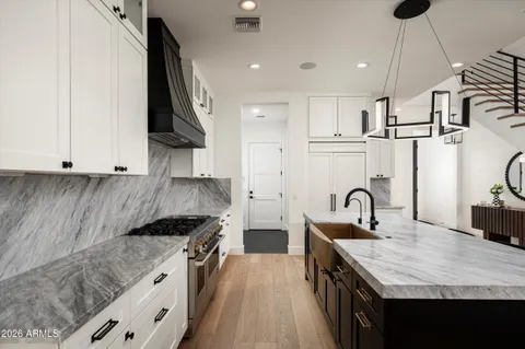 $2,599,000 | 4517 North 39th Street, Phoenix, AZ 85018