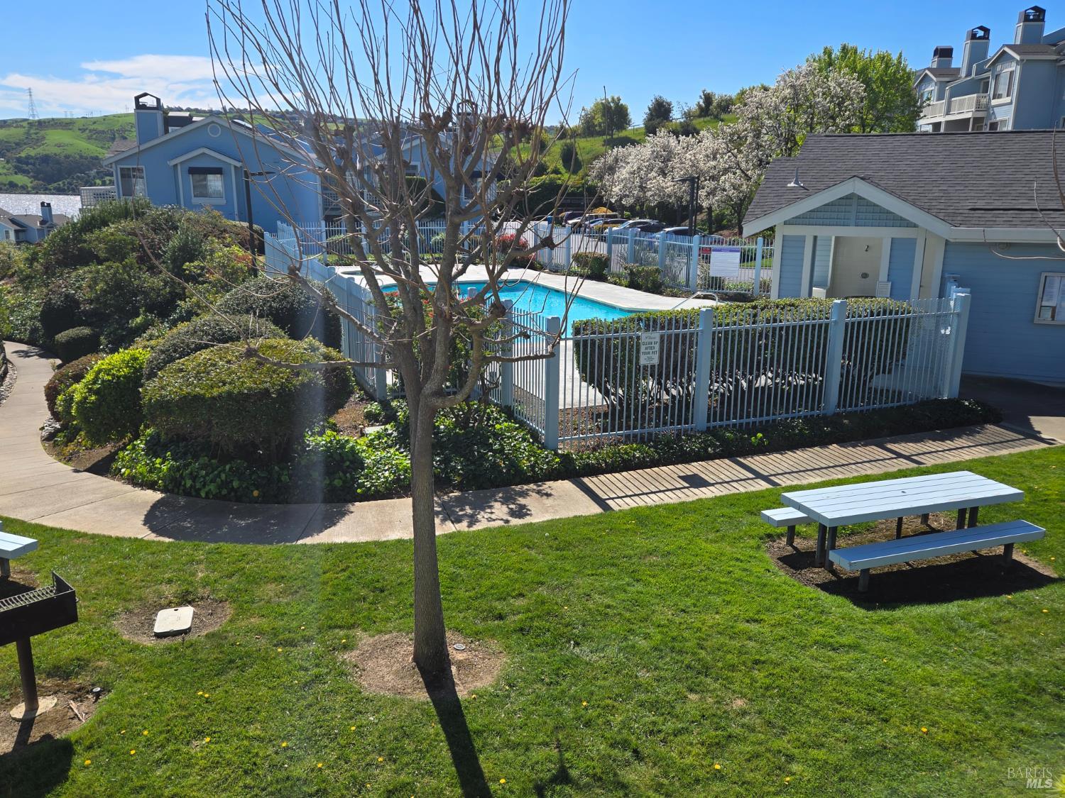 511 Timbercove Street, Unit 8 Vallejo, CA 94591 - Photo 7 of 36