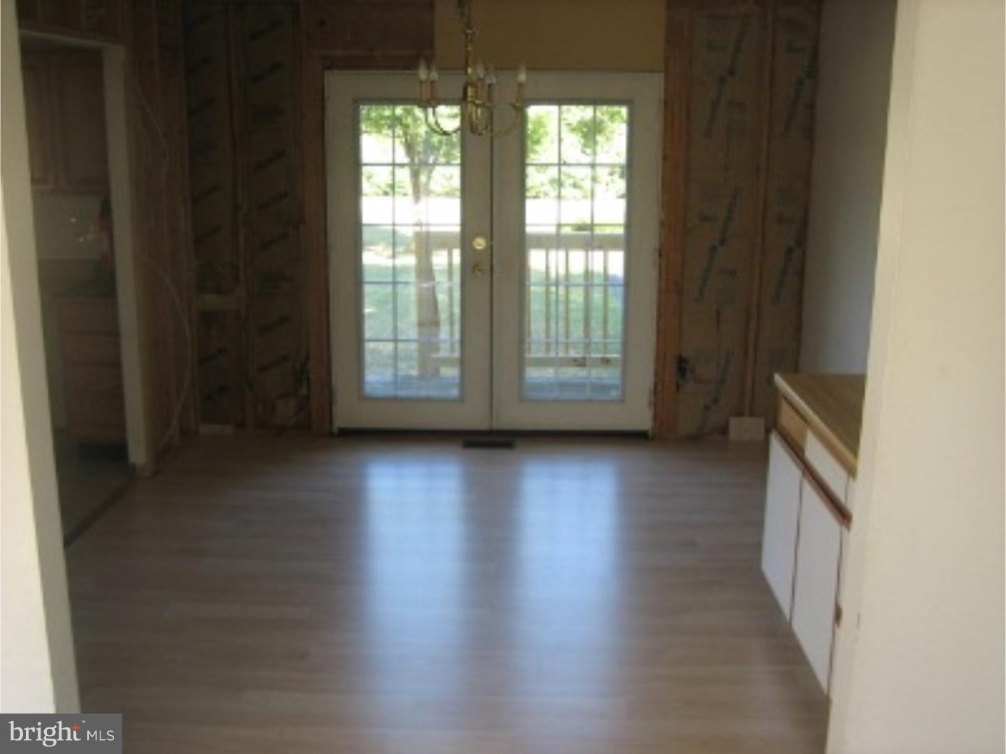 98 East Cohawkin Road Clarksboro, NJ 08020 - Photo 5 of 11 Dining Room