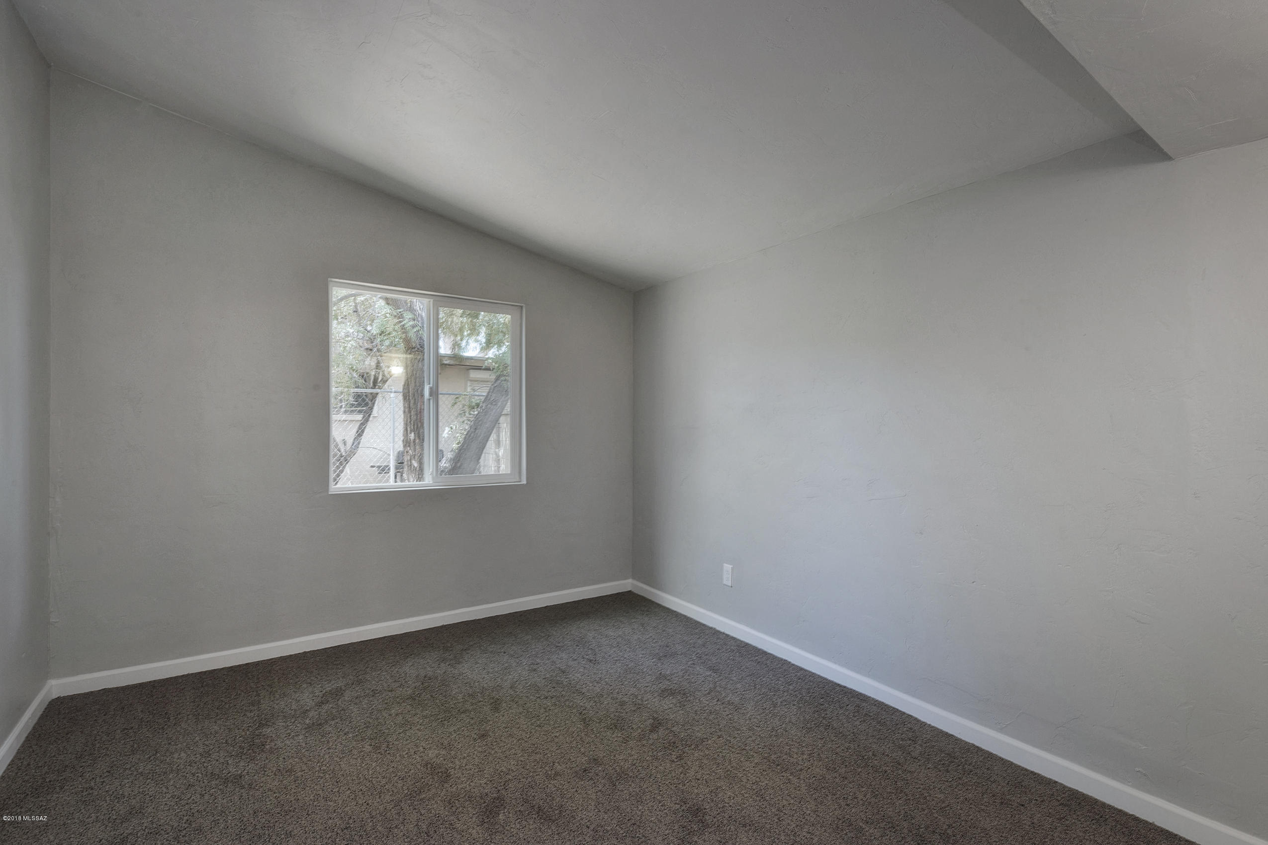4151 East Spring Street Tucson, AZ 85712 - Photo 9 of 26 Gallery Image 9