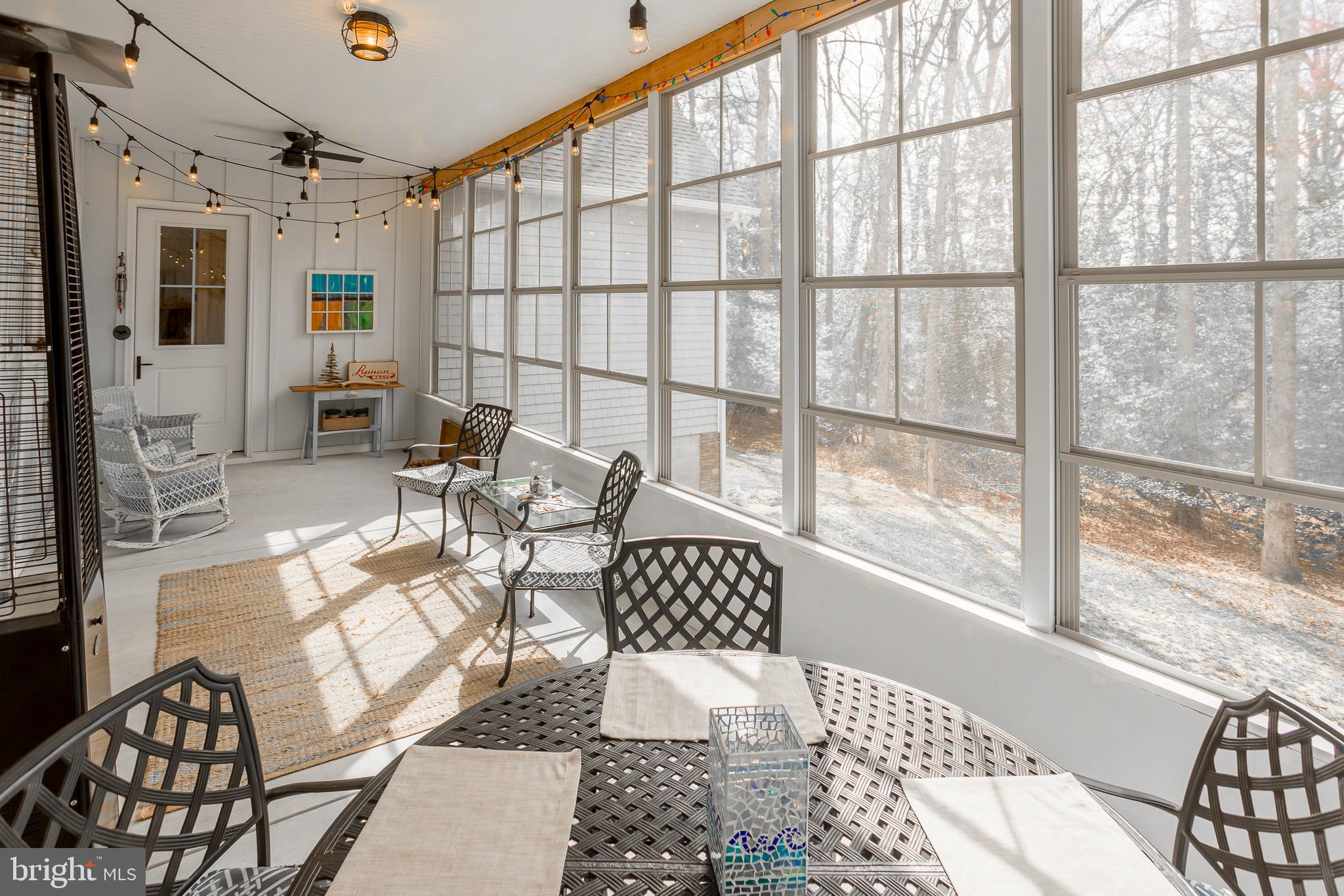 10 Haven Drive Georgetown, DE 19947 - Photo 35 of 76 a living room with furniture and a large window