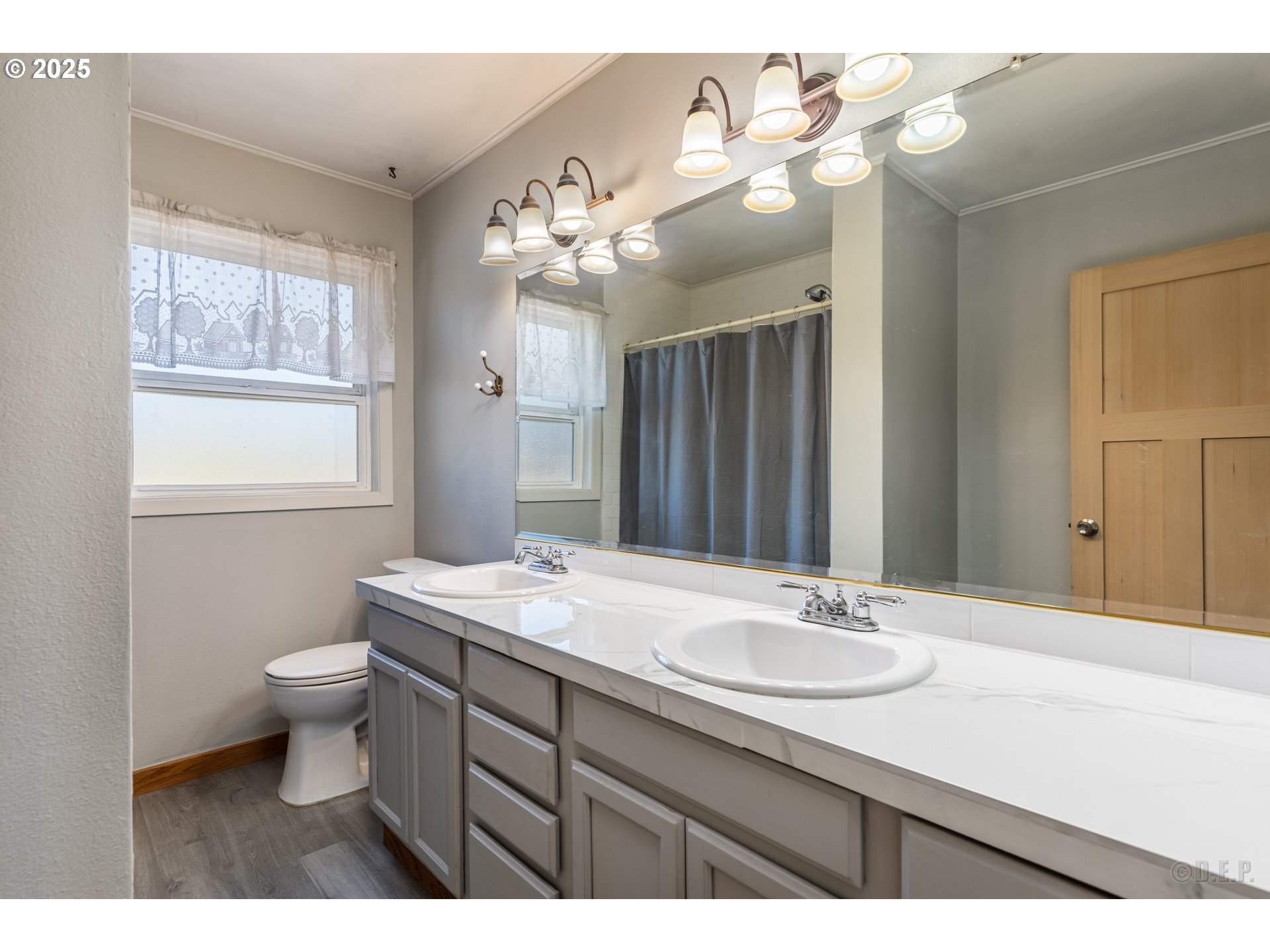 76521 Delena Mayger Road Rainier, OR 97048 - Photo 13 of 27 Bathroom