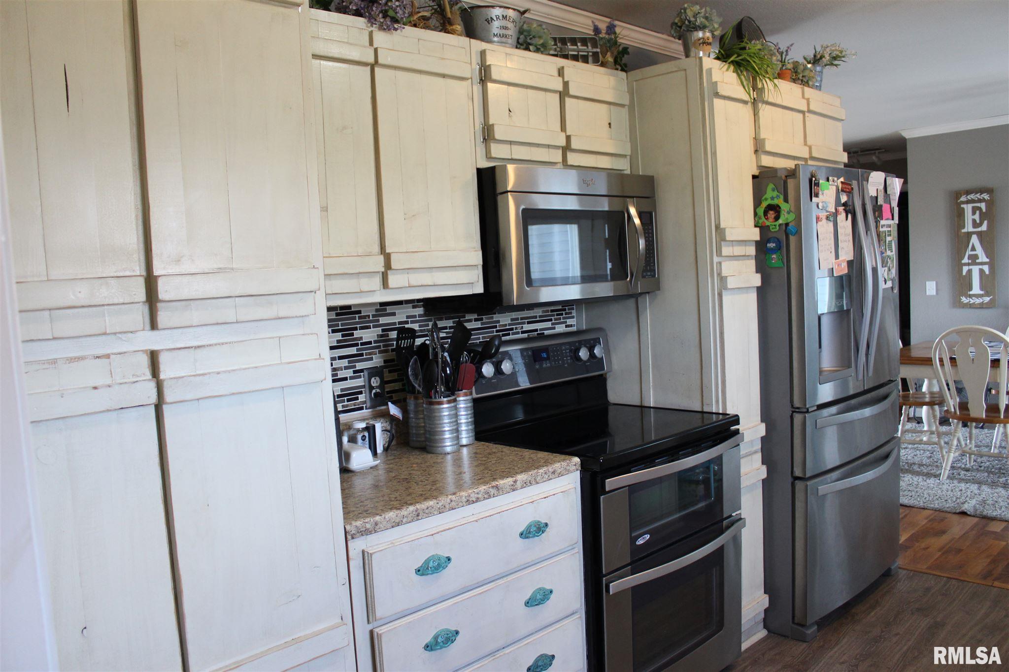 3275 Red Stripe Road Salem, IL 62881 - Photo 8 of 32